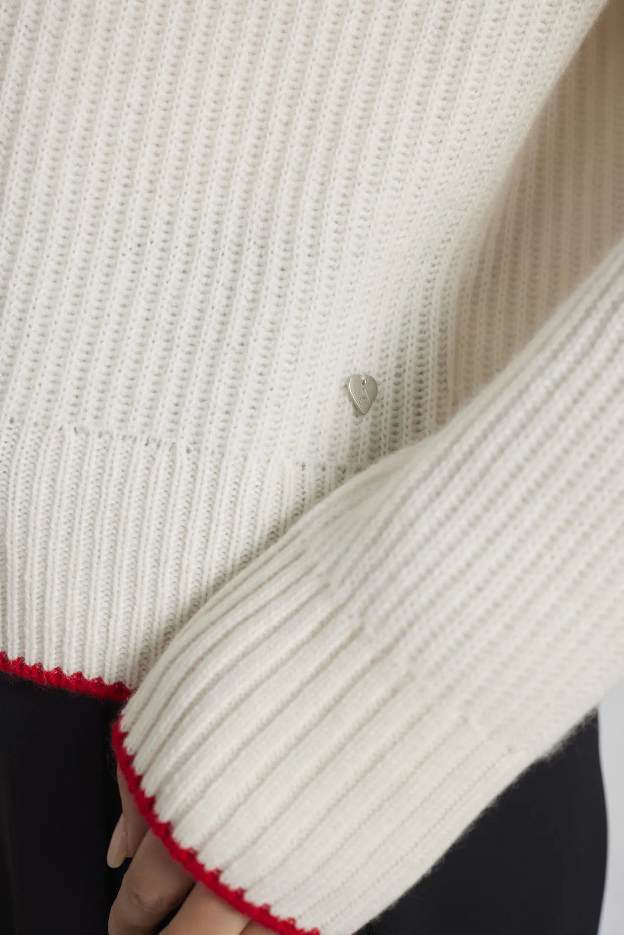 Arancia Cashmere Sweater in White/Red