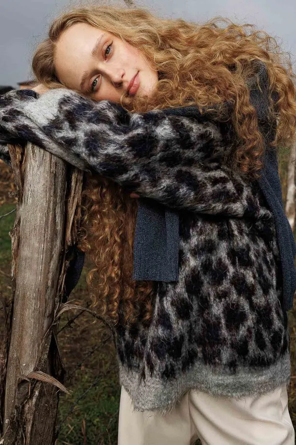 Leopard Print Brown Sweater – Crew Neck, Drop Shoulder, Fuzzy Texture, Relaxed Fit Knit